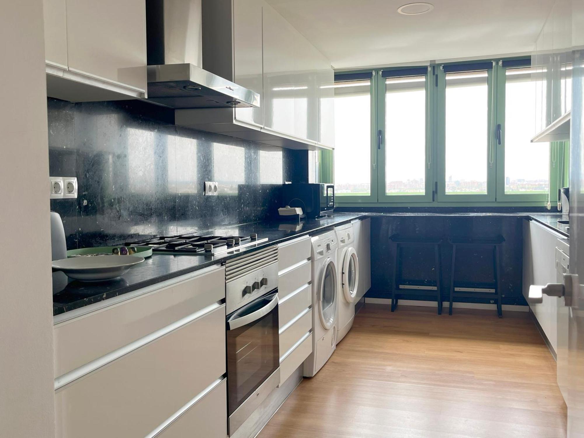 Stylish Well-Connected Beachfront Flat فالنسيا المظهر الخارجي الصورة